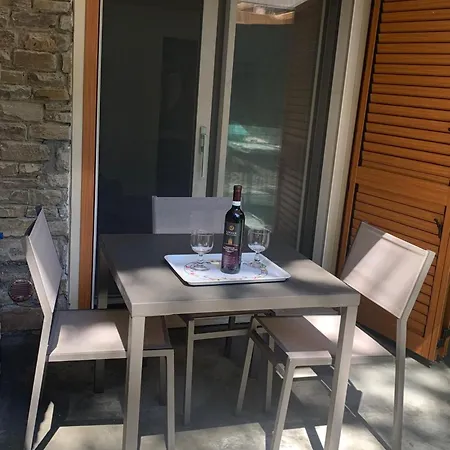 Lara Elite * Castiglione della Pescaia